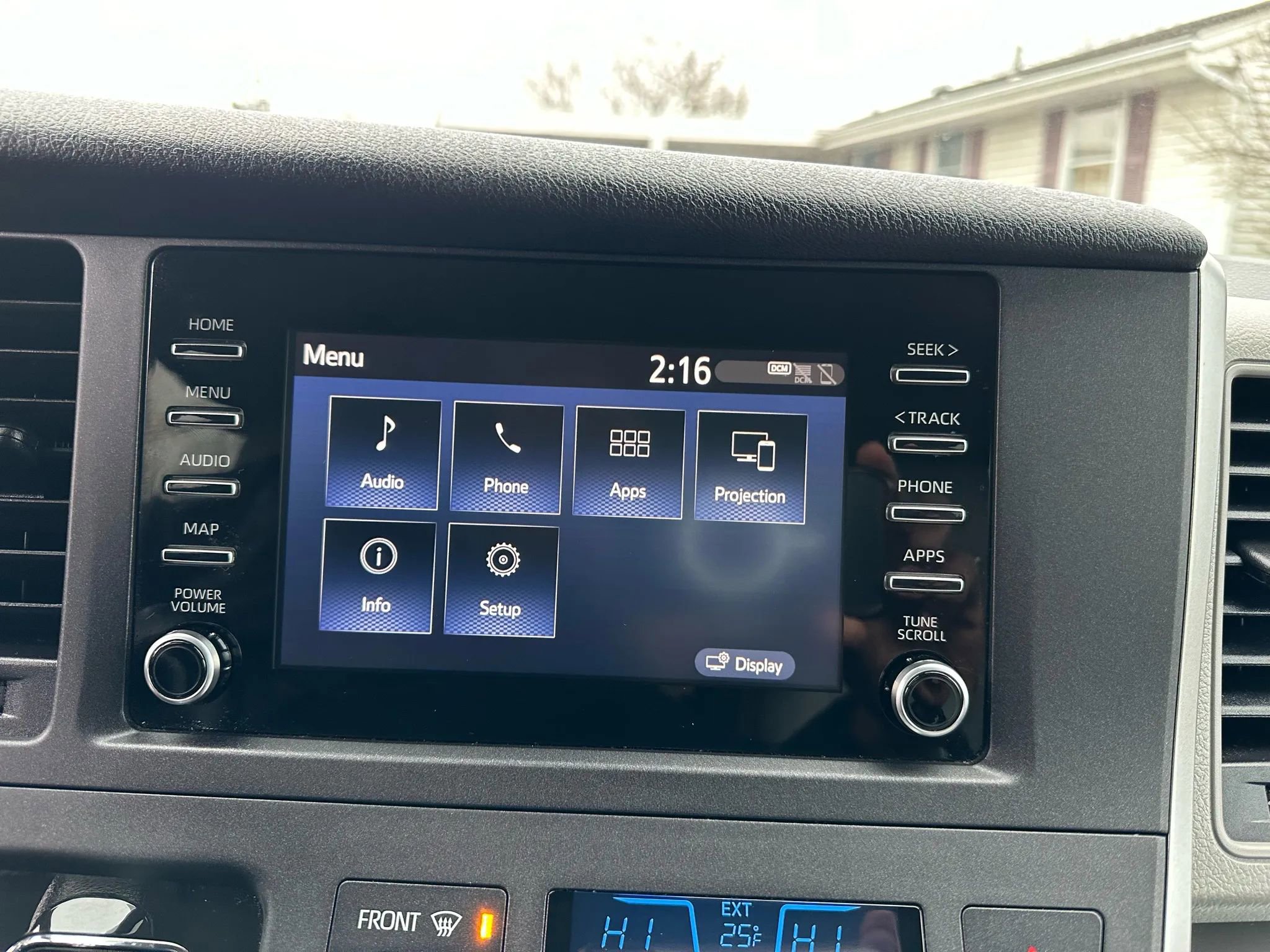 Used 2020 Toyota Sienna L image 26