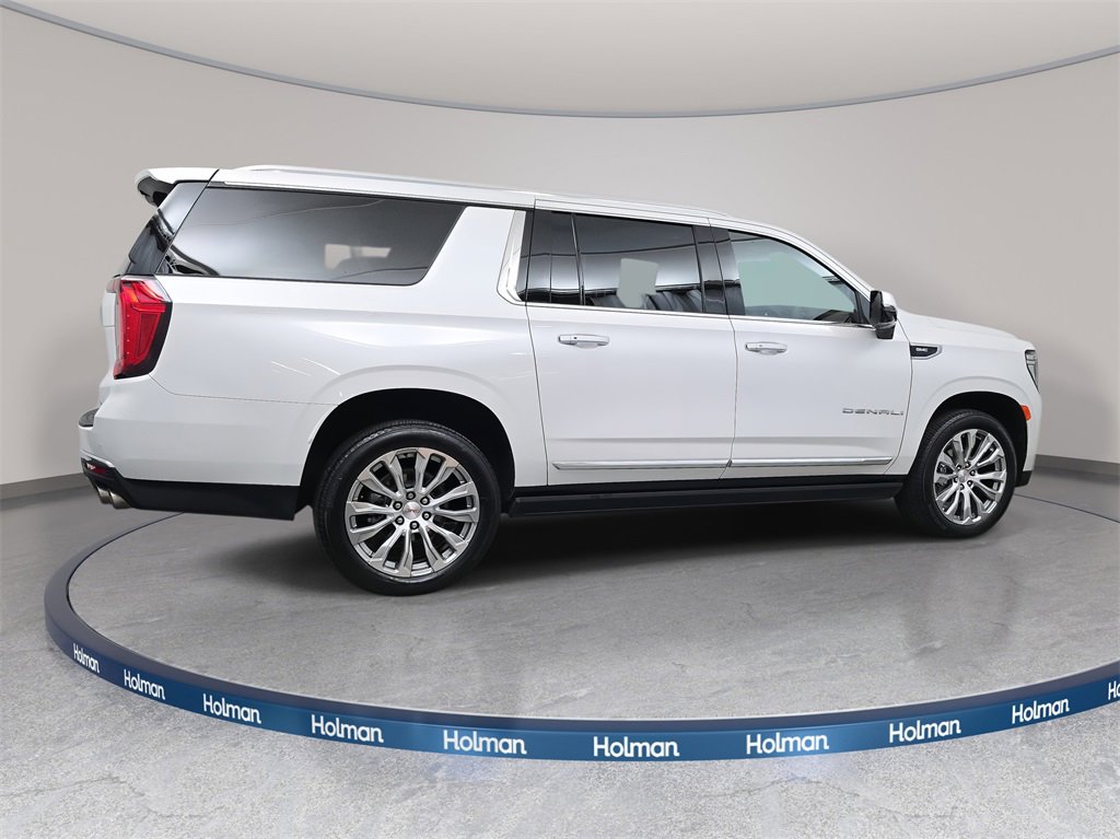 Used 2022 GMC Yukon XL Denali image 5