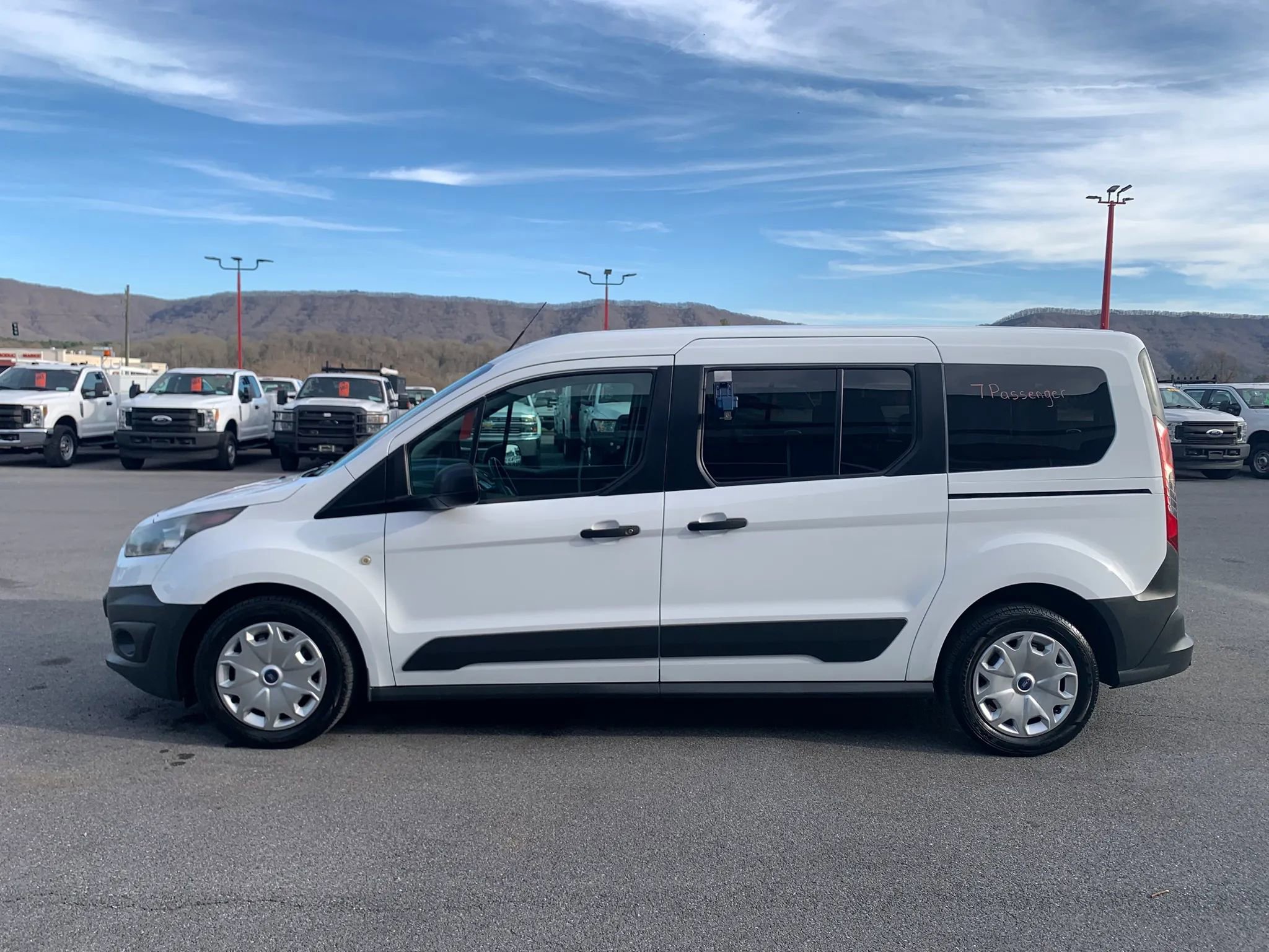 Used 2018 Ford Transit Connect XL image 5