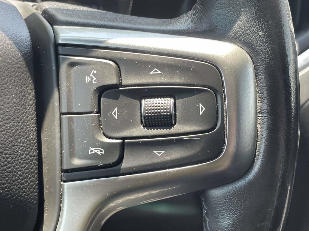 Used 2022 Chevrolet Silverado 1500 LT AWD/4WD image 30
