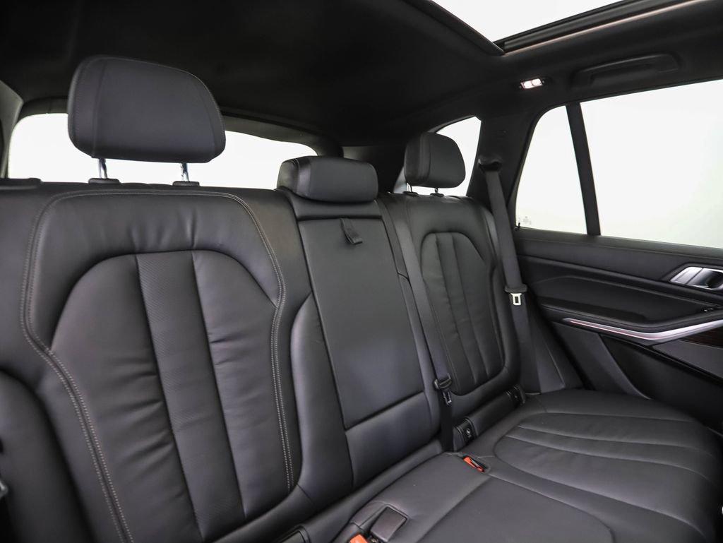 Used 2020 BMW X5 xDrive40i w/ Premium Package AWD/4WD image 28