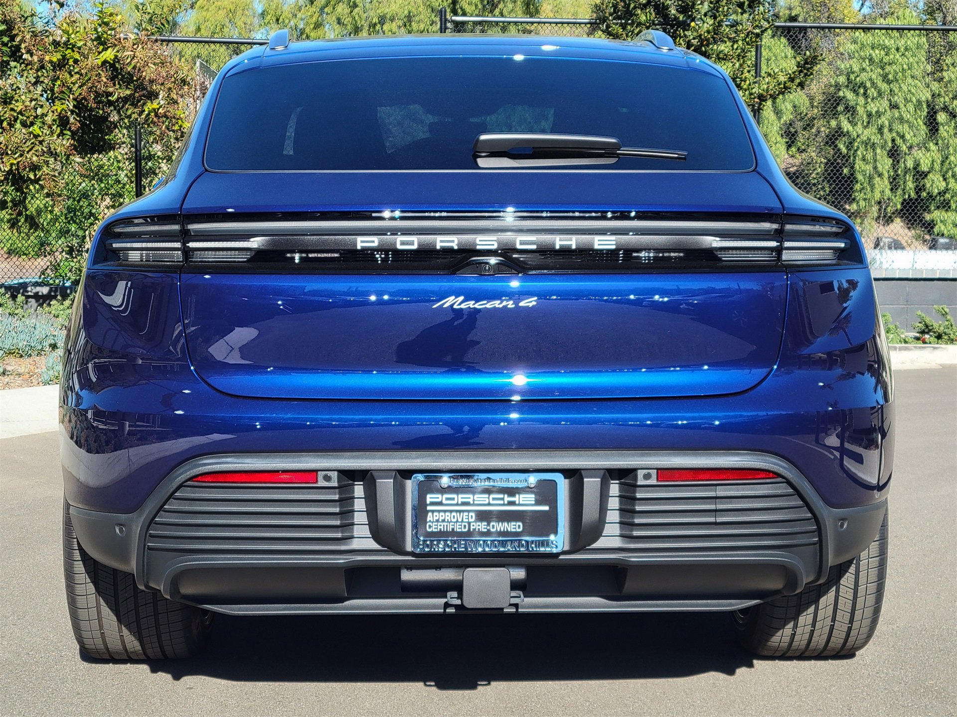 Certified 2024 Porsche Macan 4 Electric image 6