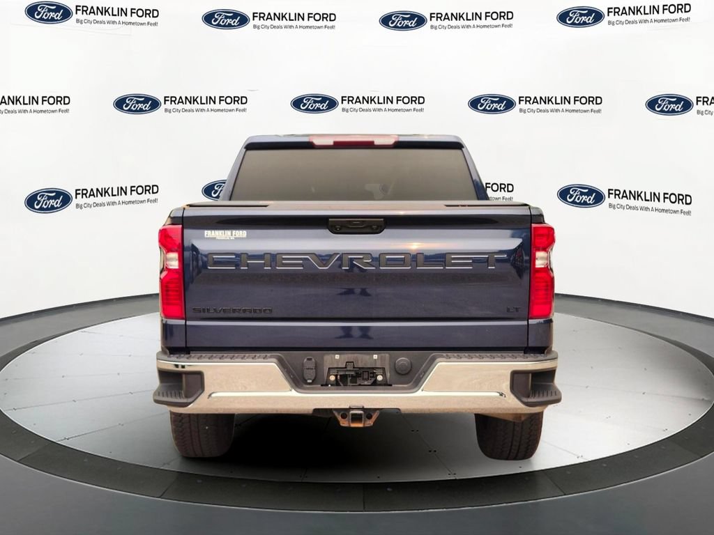 Used 2022 Chevrolet Silverado 1500 LT AWD/4WD image 4