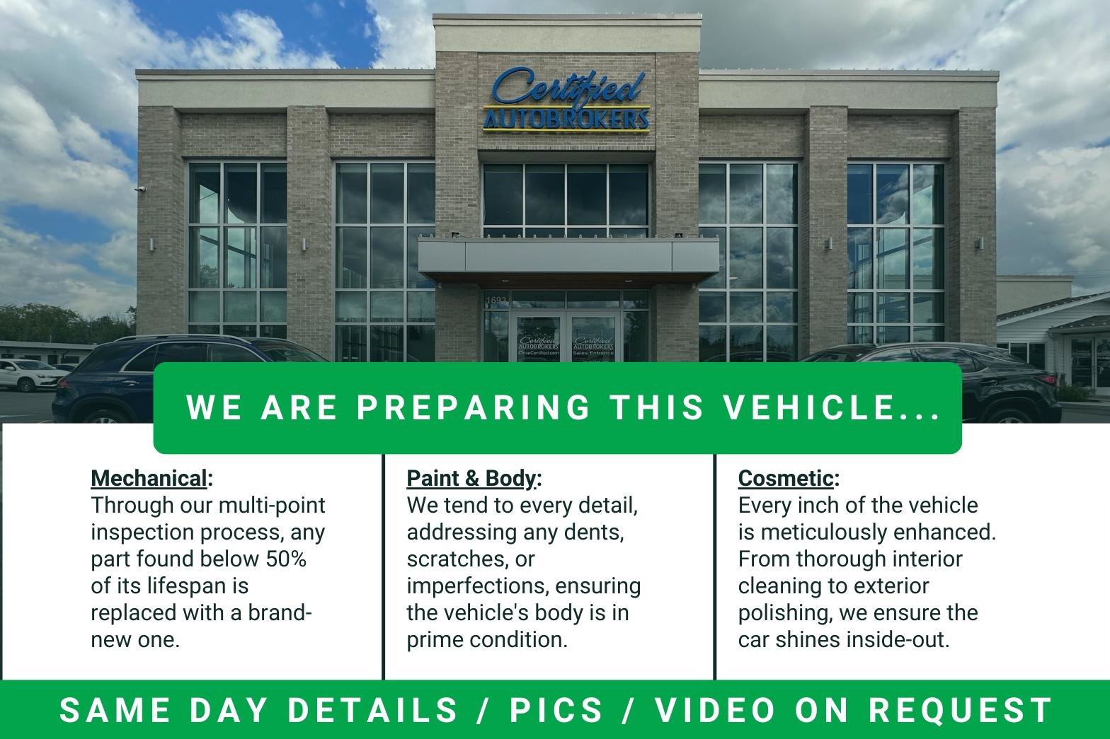 Used 2017 Subaru Outback 3.6R Touring AWD/4WD image 2