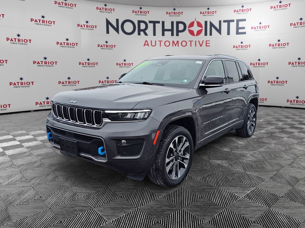 Used 2022 Jeep Grand Cherokee Overland image 2