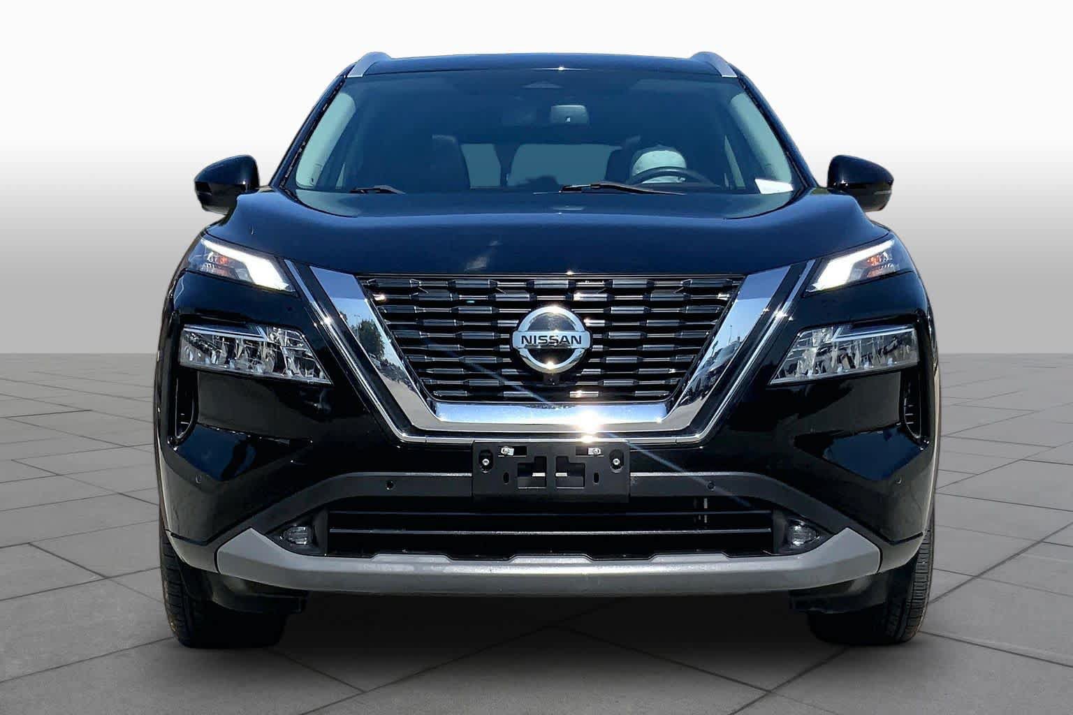 Used 2021 Nissan Rogue SL w/ Premium Package FWD image 4