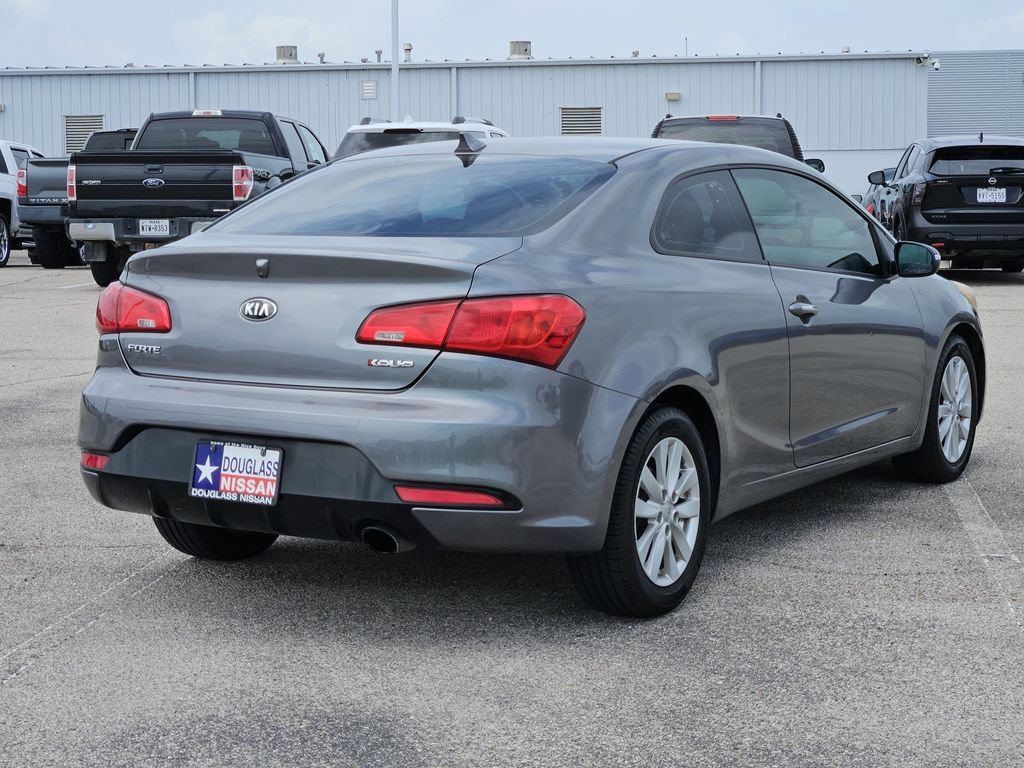 Used 2016 Kia Forte Koup EX FWD image 3