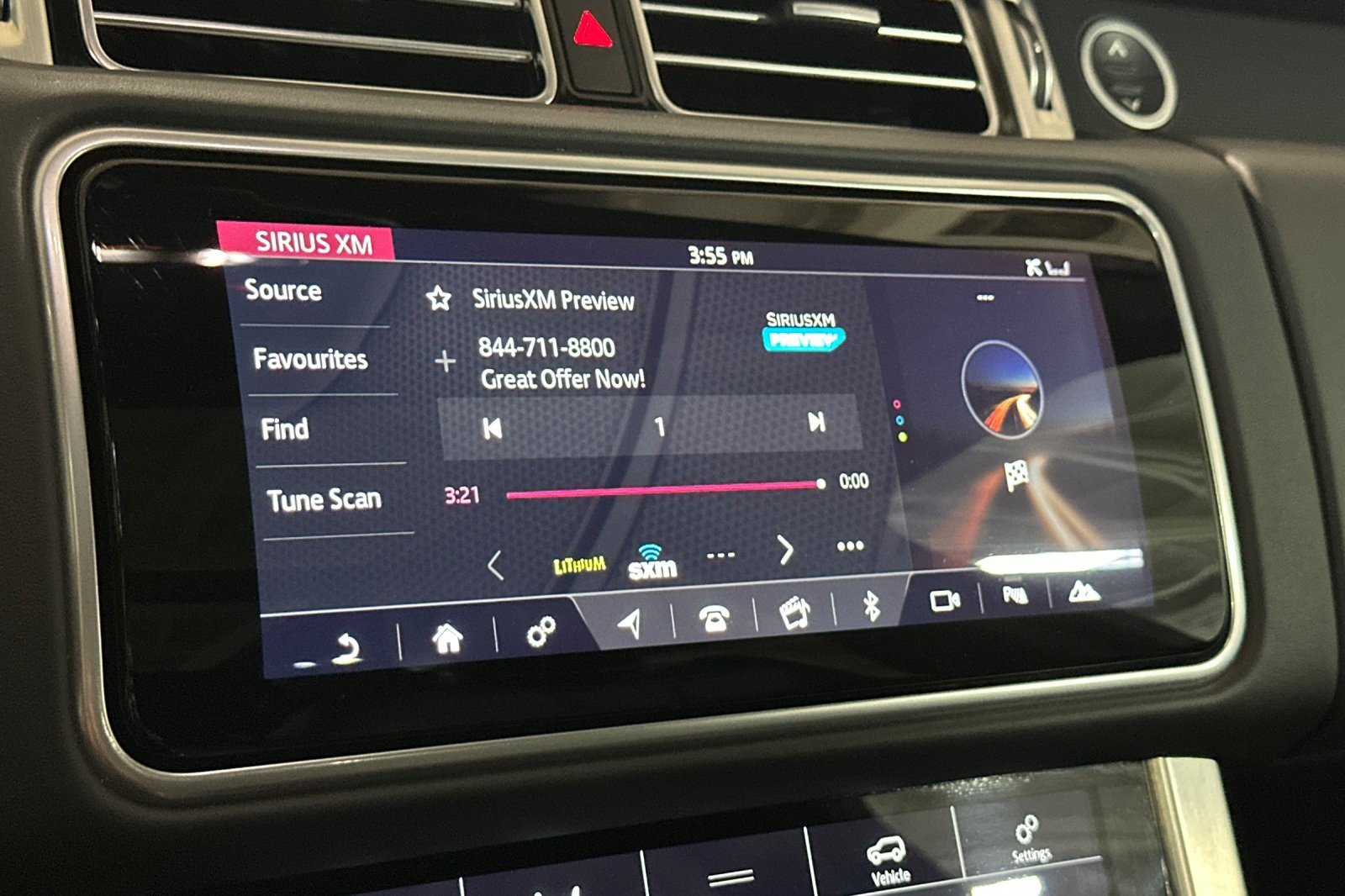 Used 2019 Land Rover Range Rover HSE AWD/4WD image 17