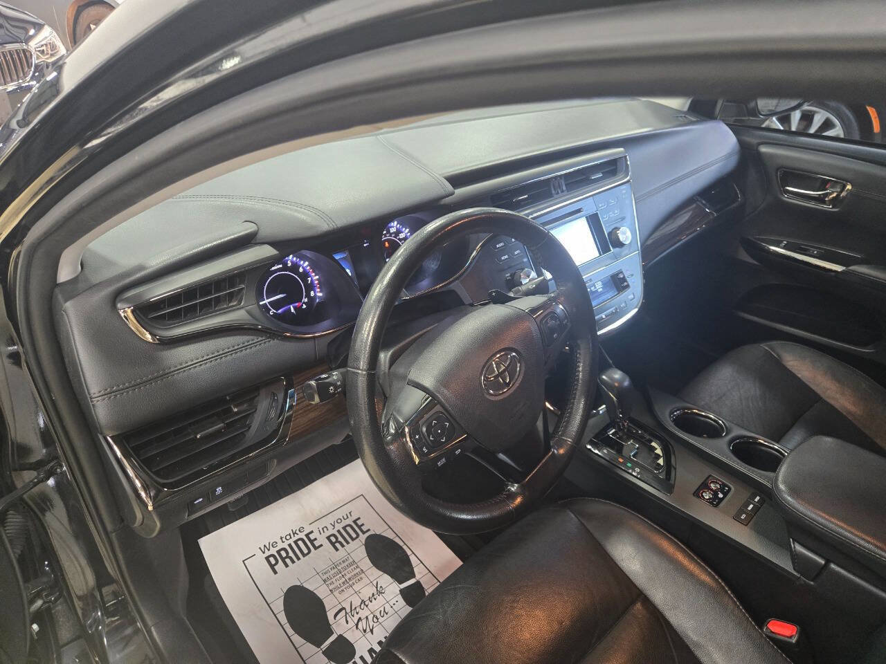 Used 2015 Toyota Avalon XLE FWD image 13