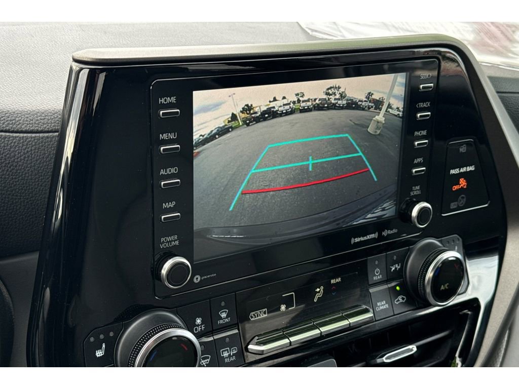Certified 2022 Toyota Highlander XLE image 23