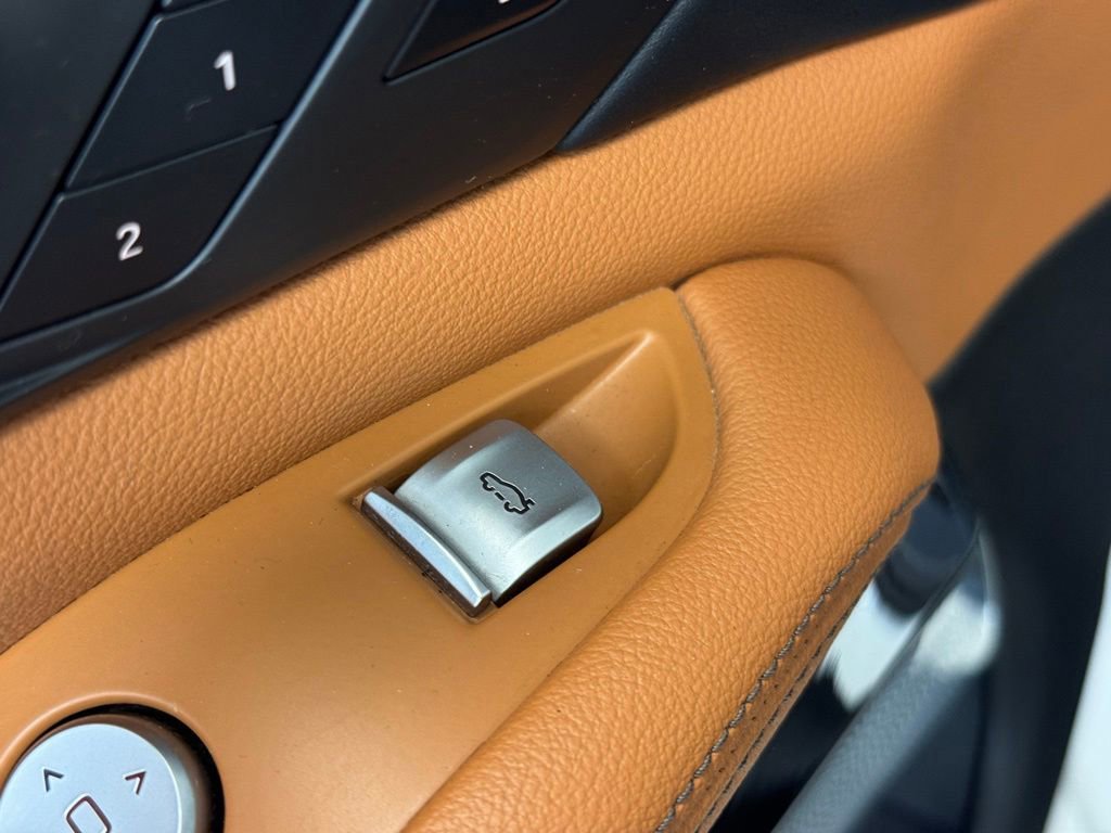 Used 2020 BMW X7 M50i AWD/4WD image 11