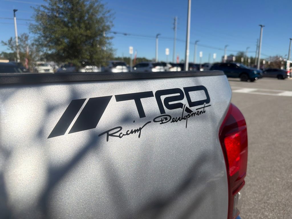 Used 2018 Toyota Tacoma TRD Off-Road image 13