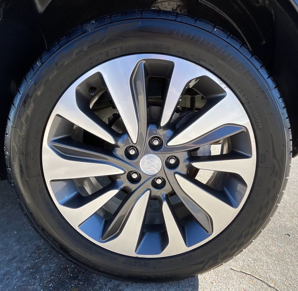 Used 2018 Buick Encore Essence image 14