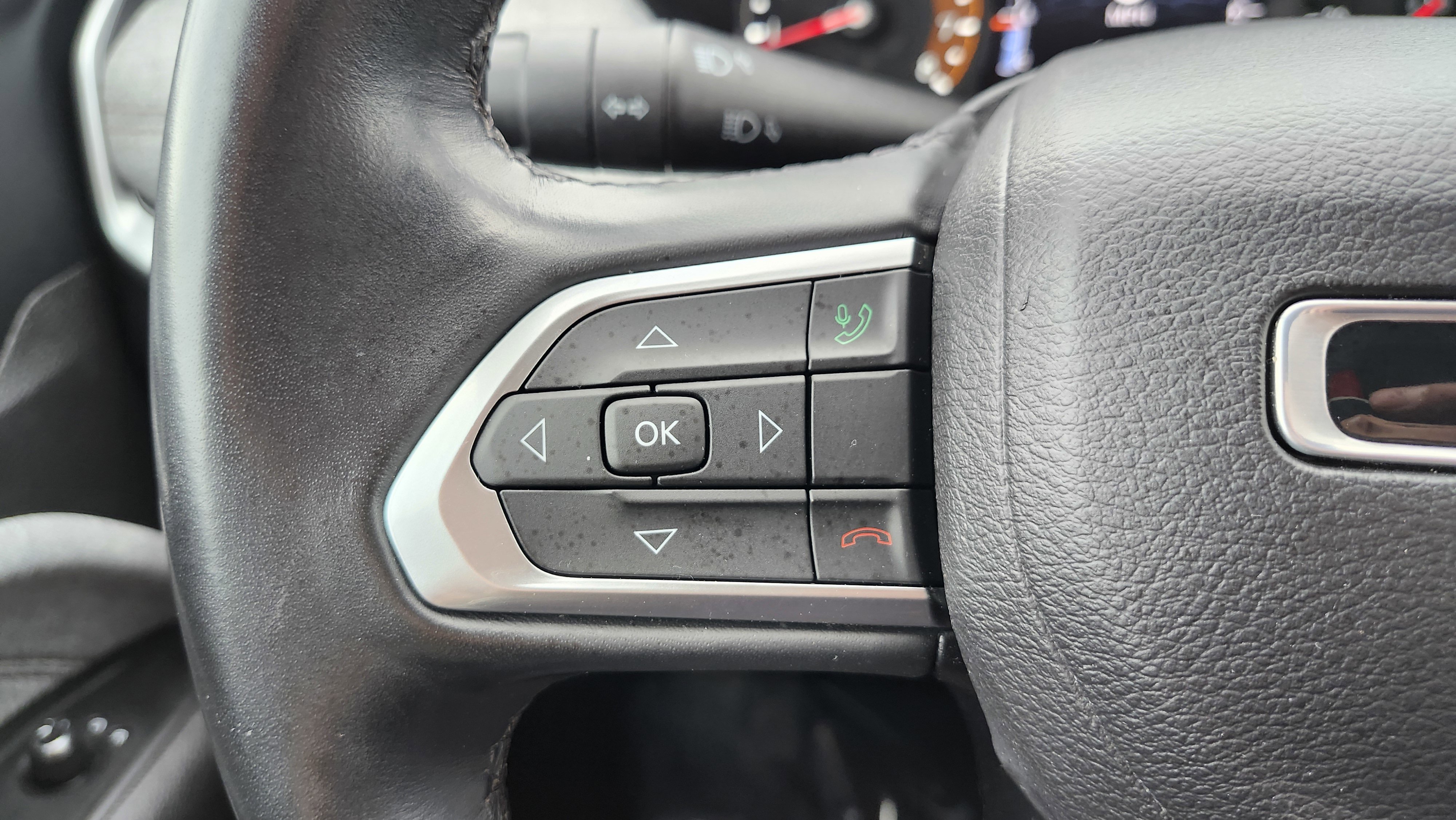 Used 2022 Jeep Compass Latitude image 36