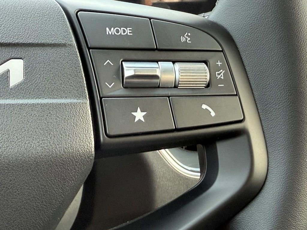 New 2025 Kia K4 EX image 9