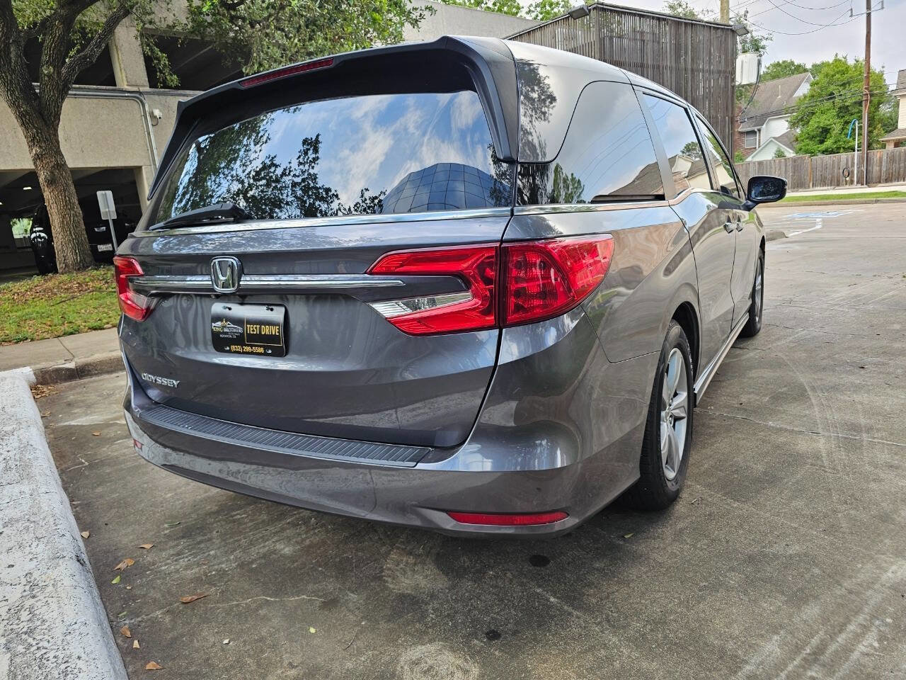 Used 2019 Honda Odyssey EX image 7
