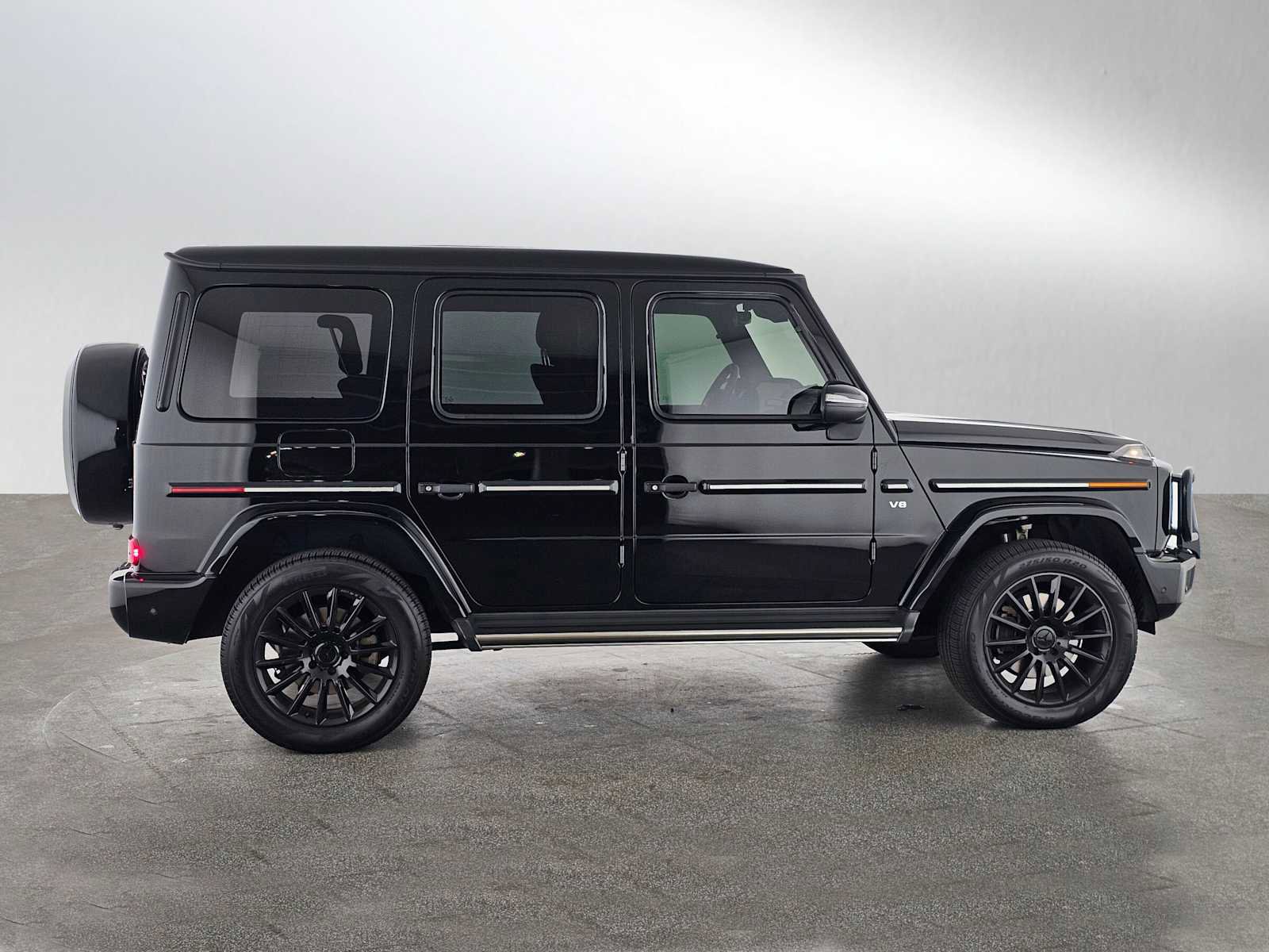 Used 2023 Mercedes-Benz G 550 image 6