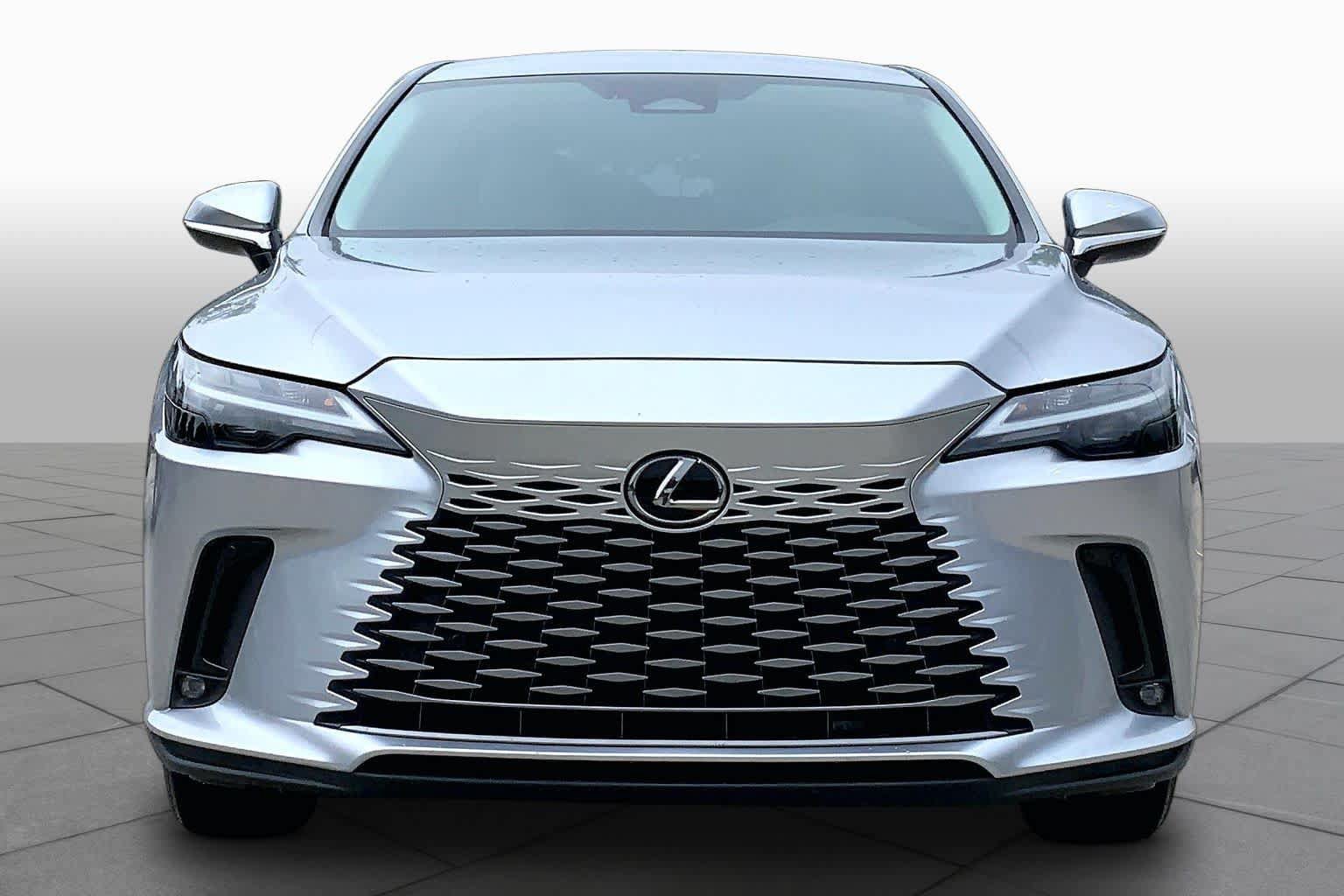 Used 2024 Lexus RX 350 FWD w/ Technology Package image 4