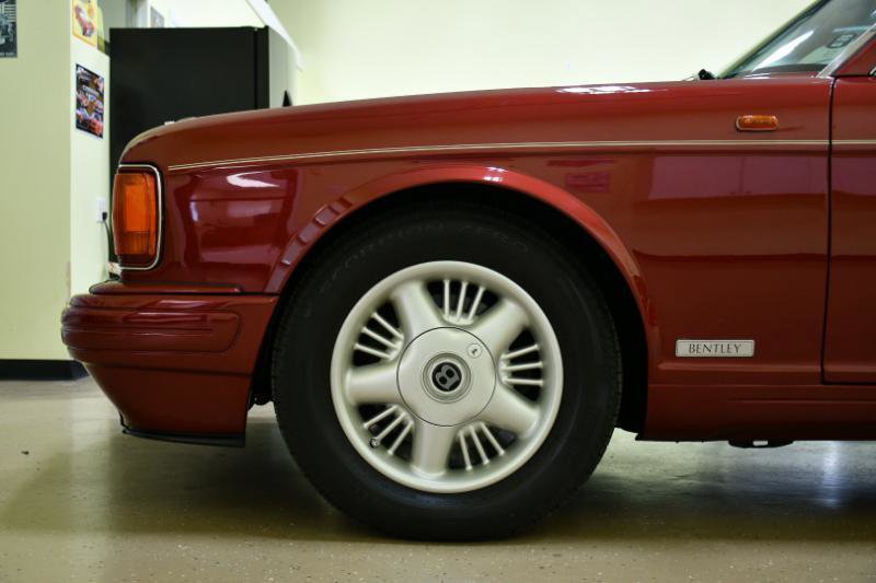 Used 1998 Bentley Brooklands Long Wheelbase RWD image 20