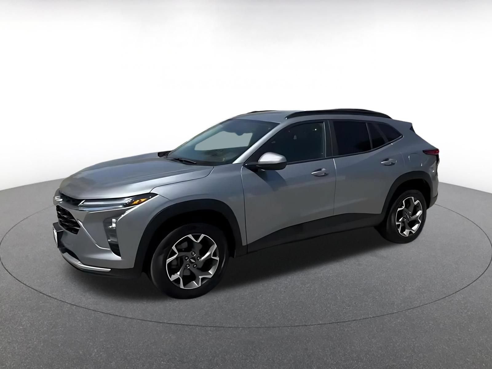 Used 2025 Chevrolet Trax LT FWD image 7