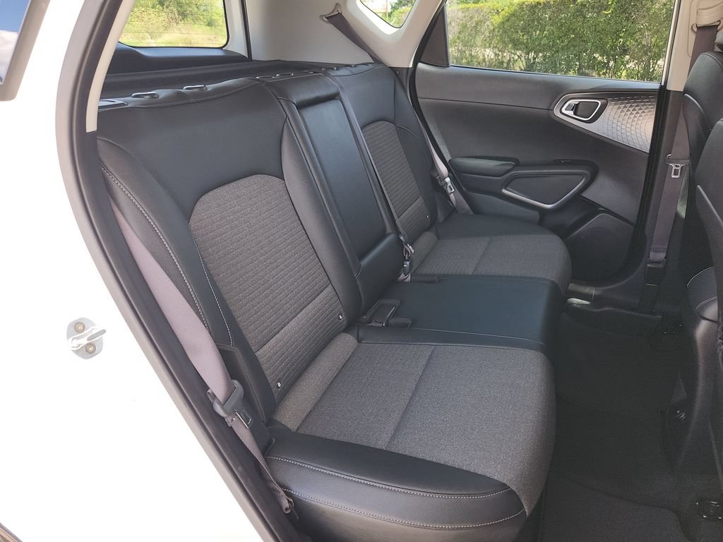 Used 2020 Kia Soul EX w/ Option Group 015 FWD image 20