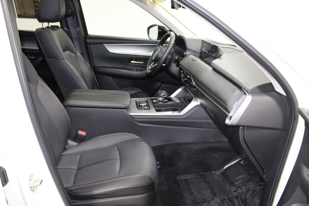 Used 2025 MAZDA CX-70 Plug-In Hybrid w/ Premium Pkg image 26