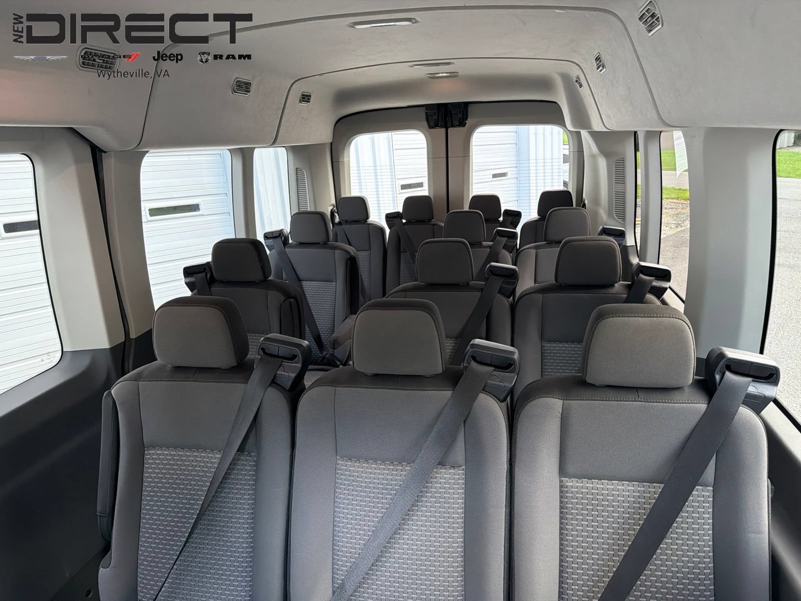 Used 2025 Ford Transit 350 XLT RWD image 17