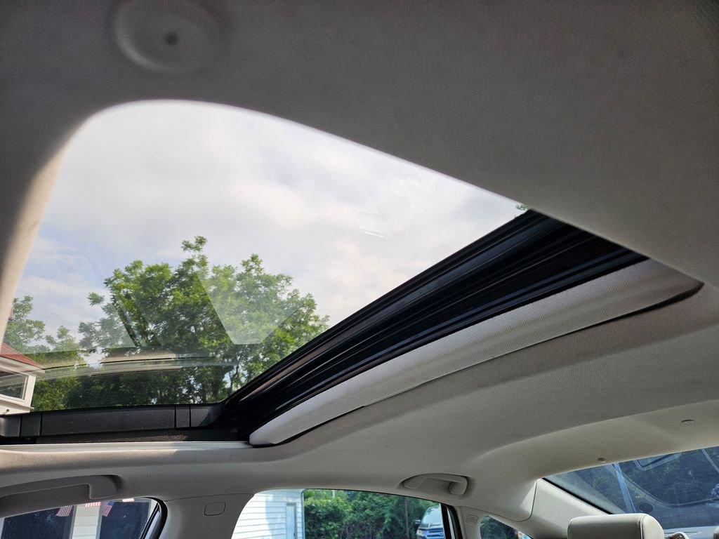 Used 2022 Honda Accord Touring image 17