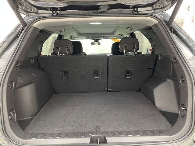 Certified 2020 Chevrolet Equinox LT image 12