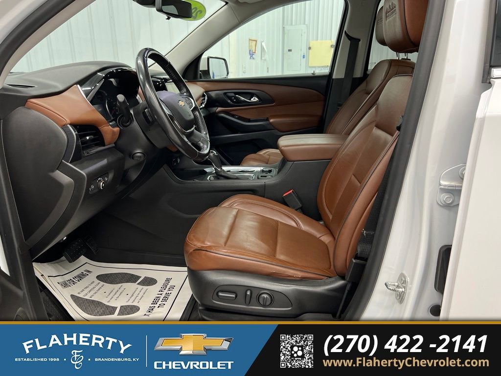 Used 2019 Chevrolet Traverse High Country w/ LPO, 'HIT The Road' Package AWD/4WD image 9