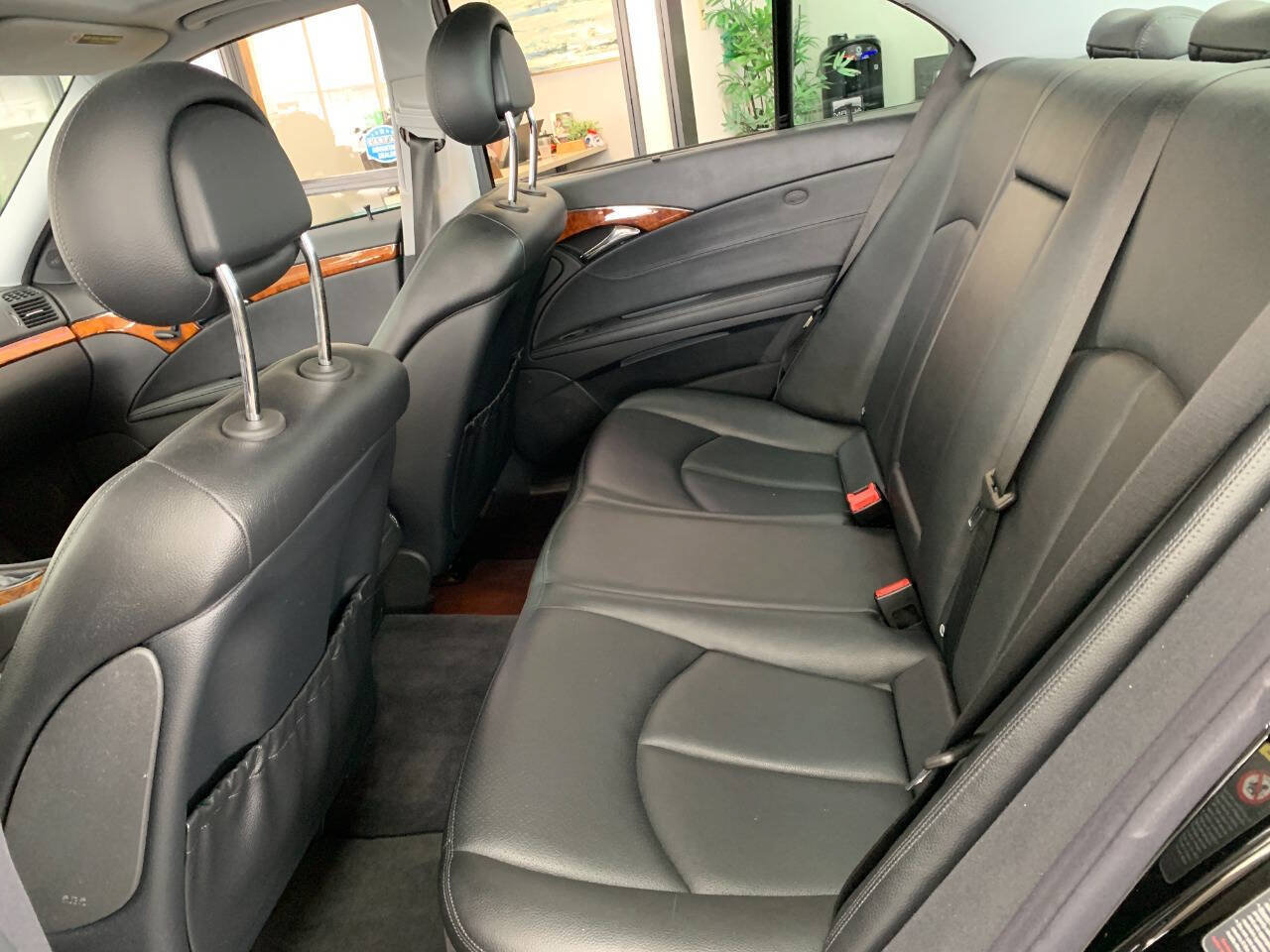 Used 2005 Mercedes-Benz E 320 Sedan image 18