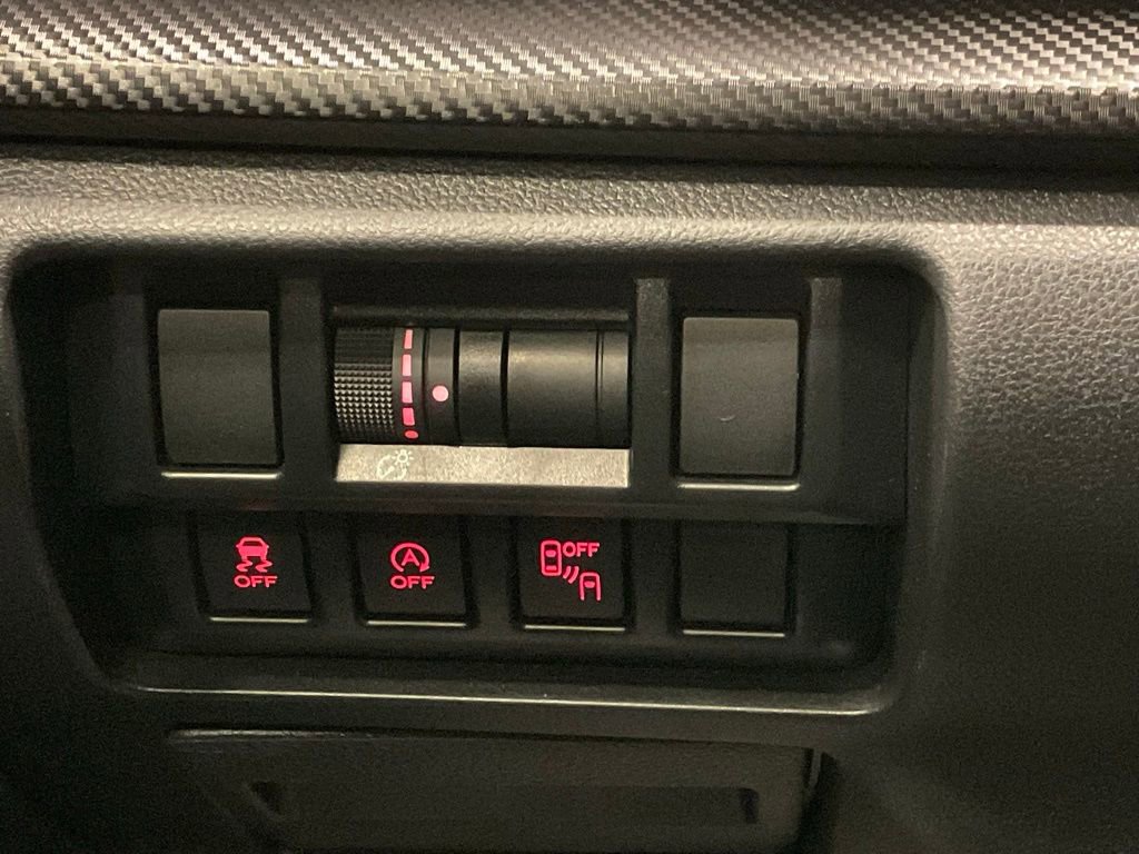 Used 2020 Subaru Crosstrek 2.0i Premium w/ Moonroof Package 2 image 13