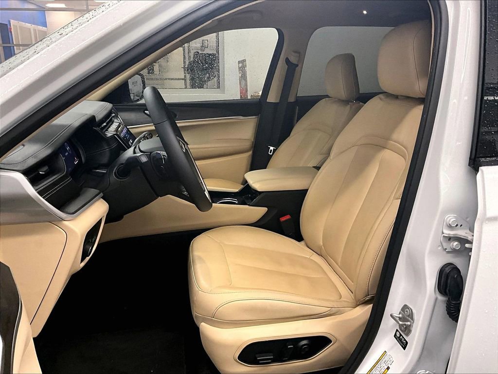 Used 2021 Jeep Grand Cherokee L Limited w/ Trailer Tow Group (B) image 10