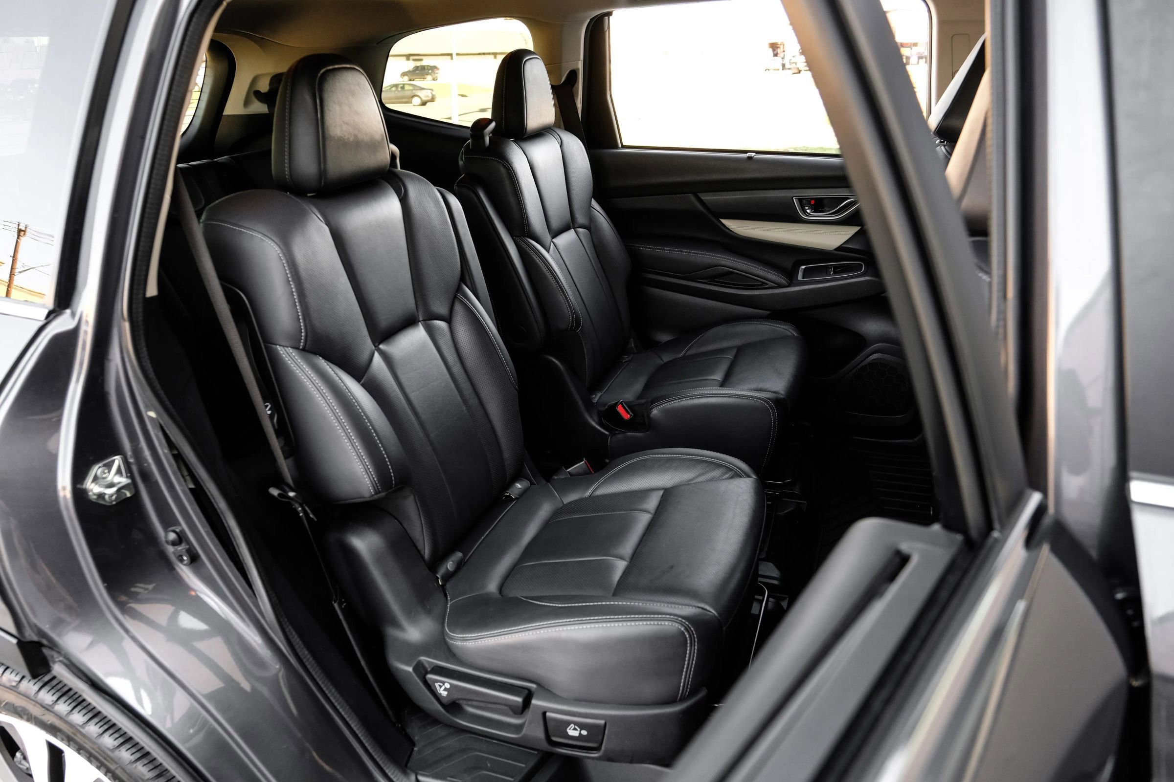 Used 2020 Subaru Ascent Limited image 37