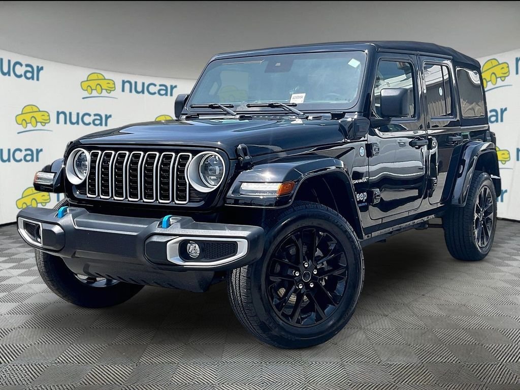 Used 2024 Jeep Wrangler Unlimited Sahara AWD/4WD image 3