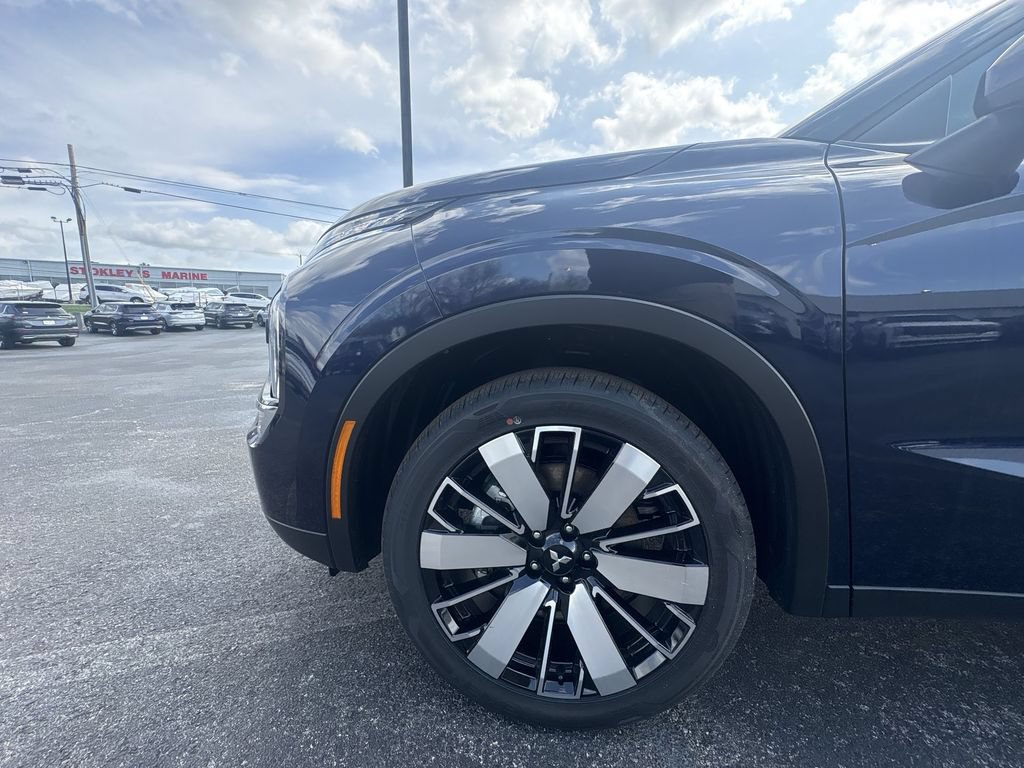 New 2026 Mitsubishi Outlander SE AWD/4WD image 17