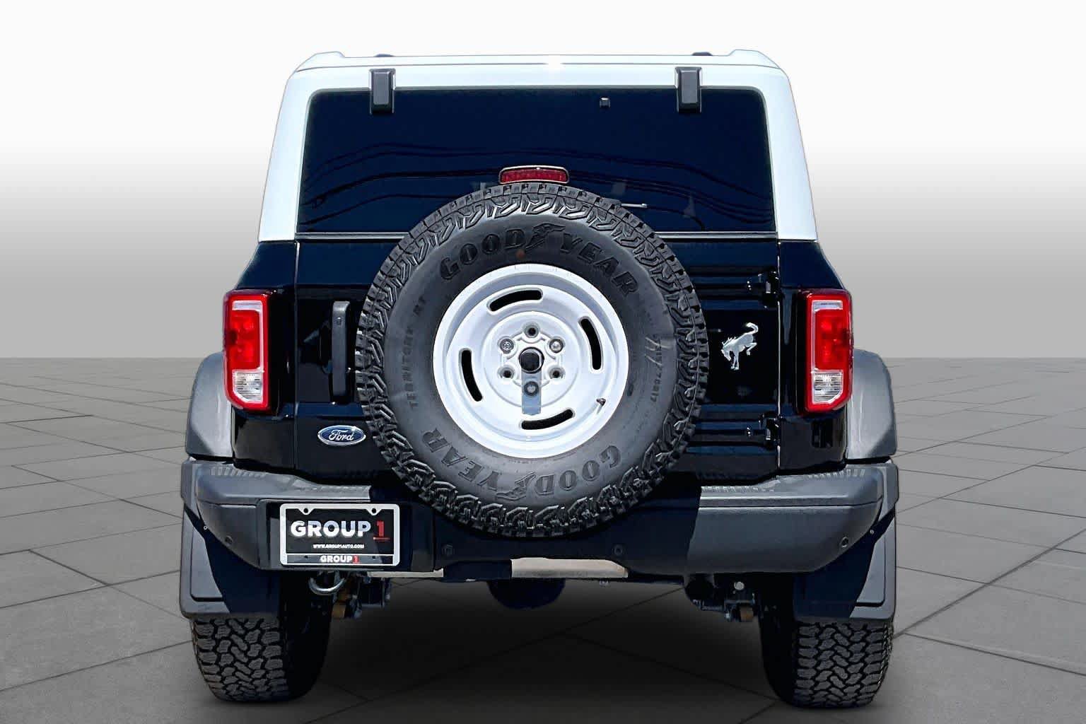 Used 2025 Ford Bronco Heritage Edition AWD/4WD image 5