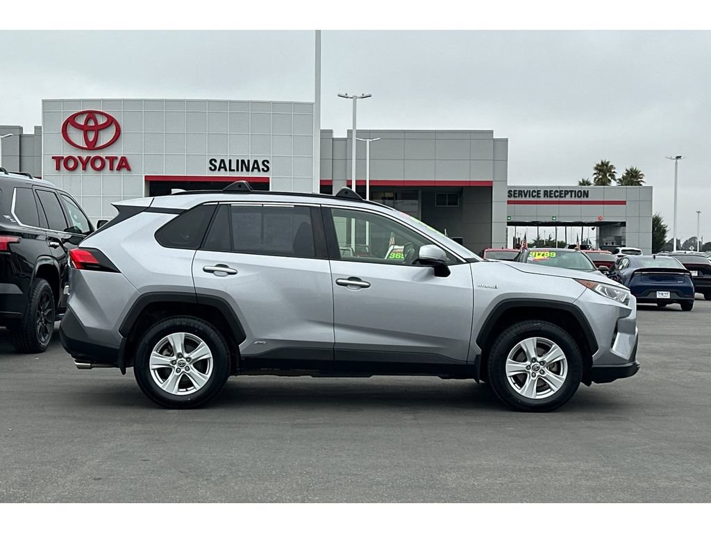Certified 2020 Toyota RAV4 XLE w/ Convenience Package AWD/4WD image 3