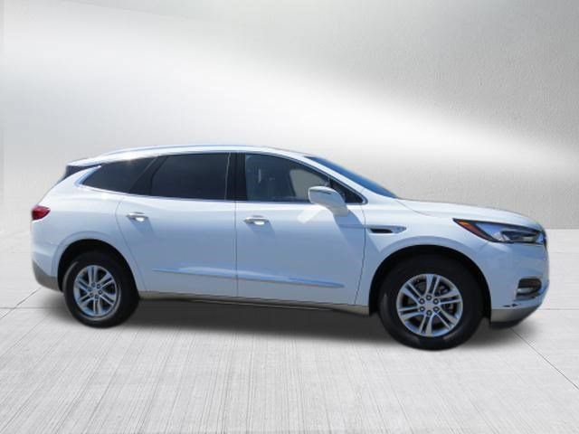 Used 2020 Buick Enclave Essence w/ Sound and Sites Package FWD image 2