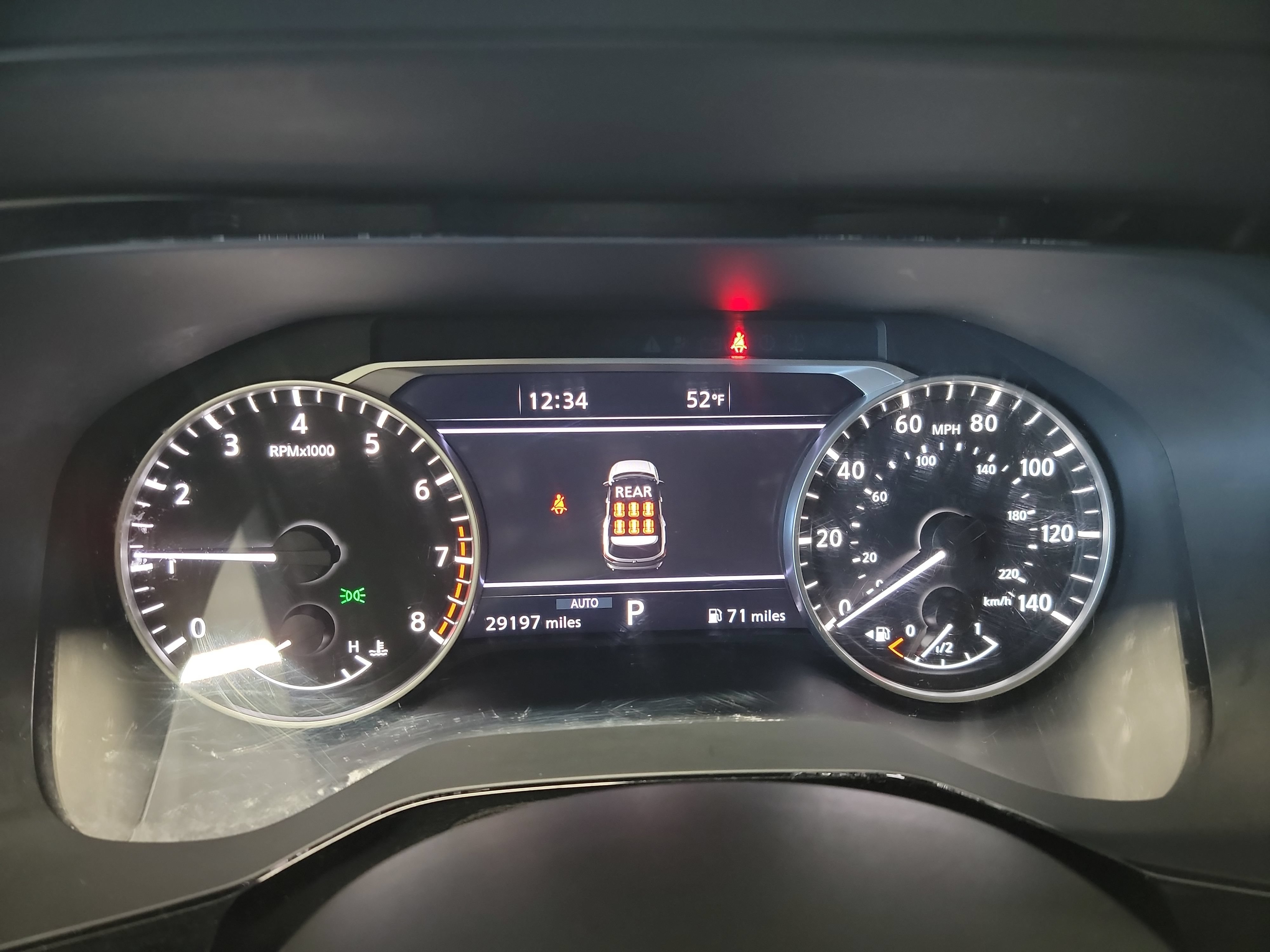 Used 2024 Nissan Pathfinder SL AWD/4WD image 18