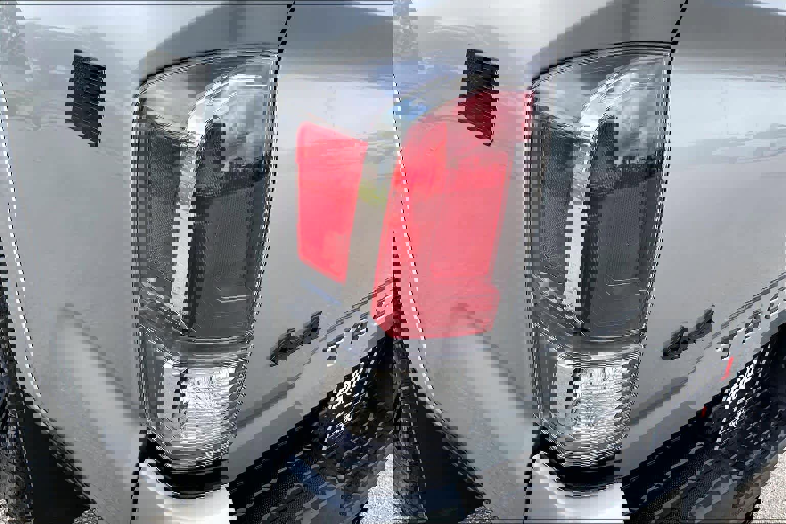 Used 2023 Toyota Tacoma TRD Sport image 28