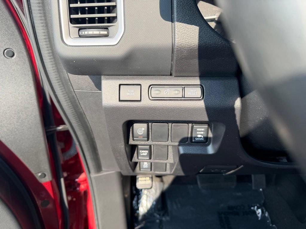 Used 2024 Nissan Frontier SV w/ SV Convenience Package RWD image 17