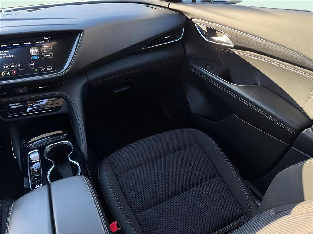 Used 2023 Buick Envision Preferred image 15