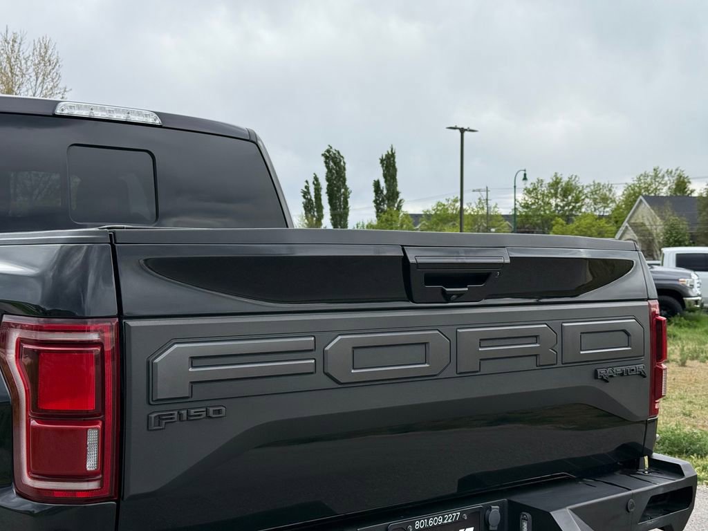 Used 2020 Ford F150 Raptor w/ Equipment Group 802A Luxury image 12