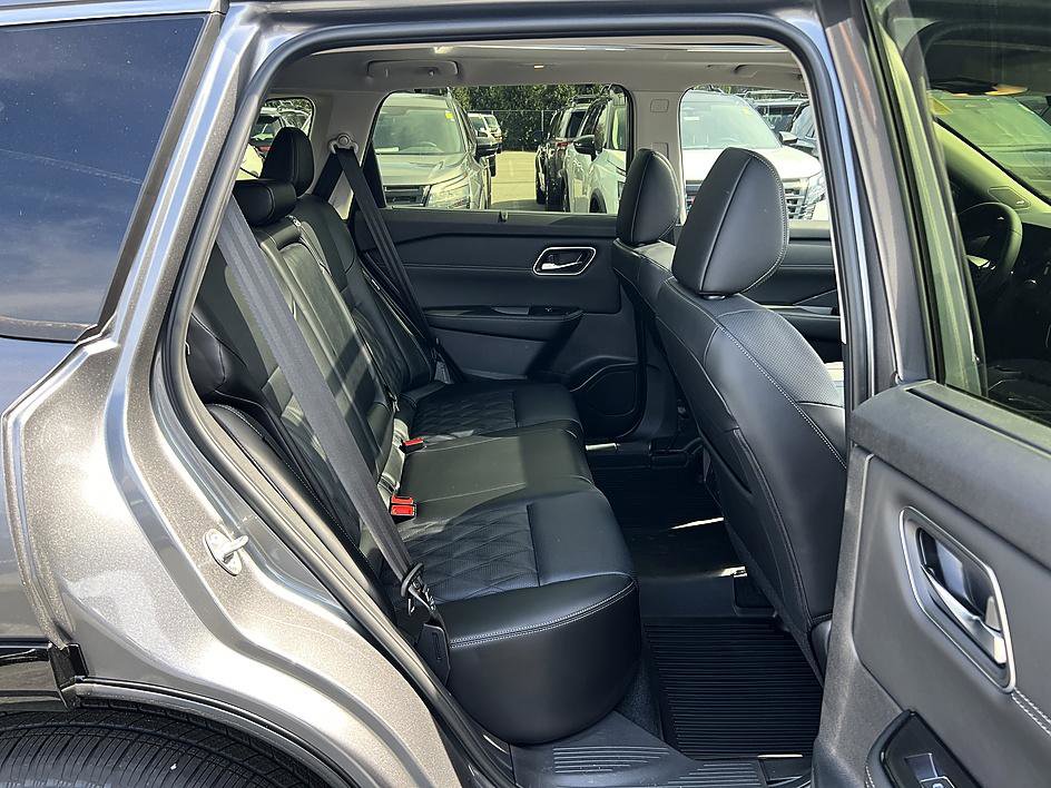 New 2026 Nissan Rogue Platinum w/ Platinum Premium Package image 26