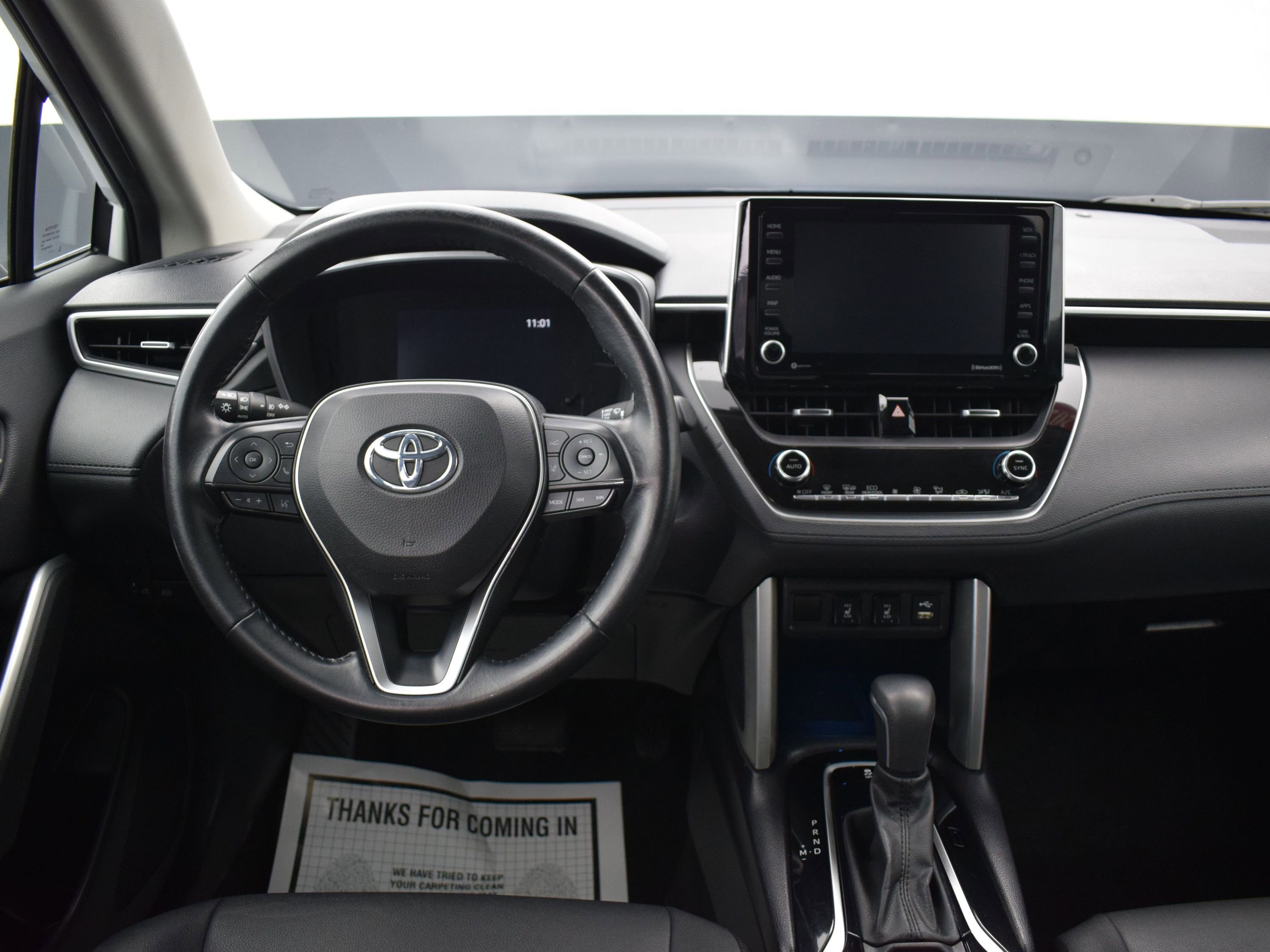 Used 2022 Toyota Corolla Cross XLE image 14