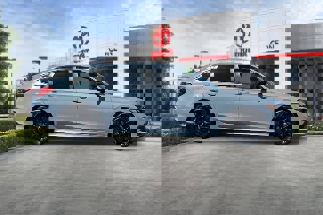 Used 2022 Honda Civic Sport image 3