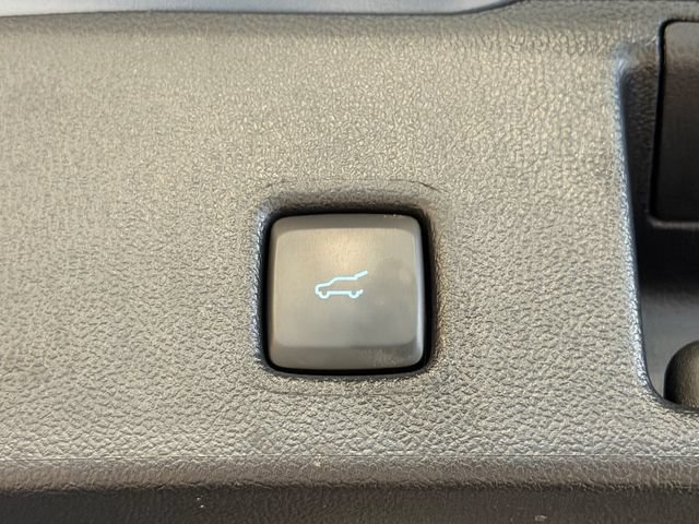 Used 2025 Ford Escape ST-Line w/ Tech Pack #1 AWD/4WD image 38