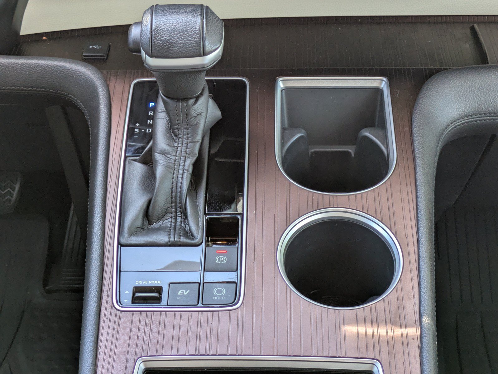 Used 2022 Toyota Sienna XLE FWD image 17
