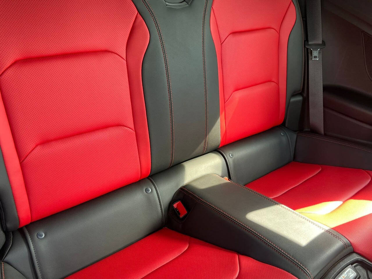 Used 2023 Chevrolet Camaro SS RWD image 9